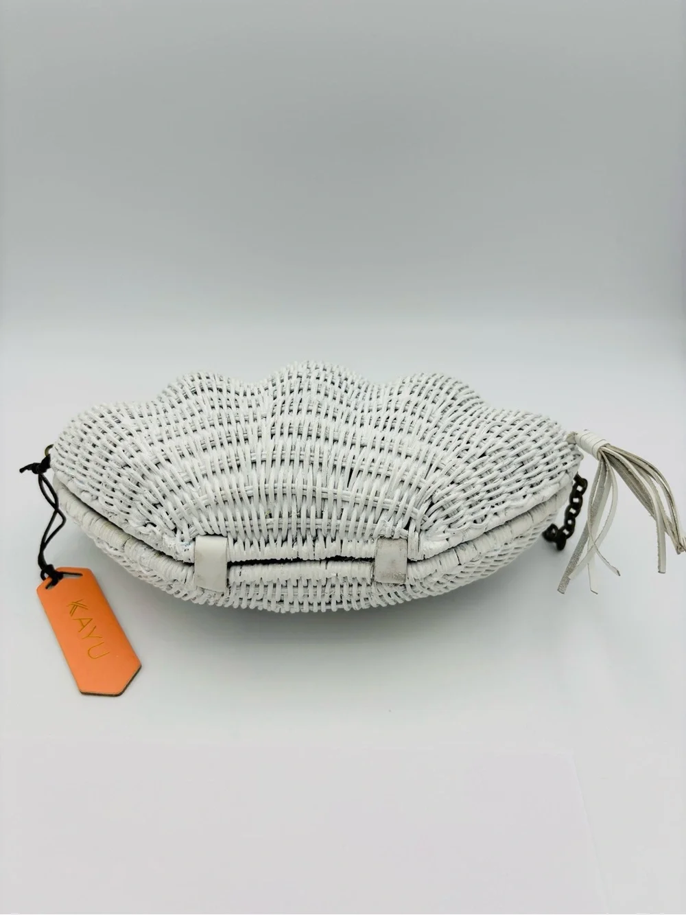KAYU  Jen Straw Shell Clutch Bag